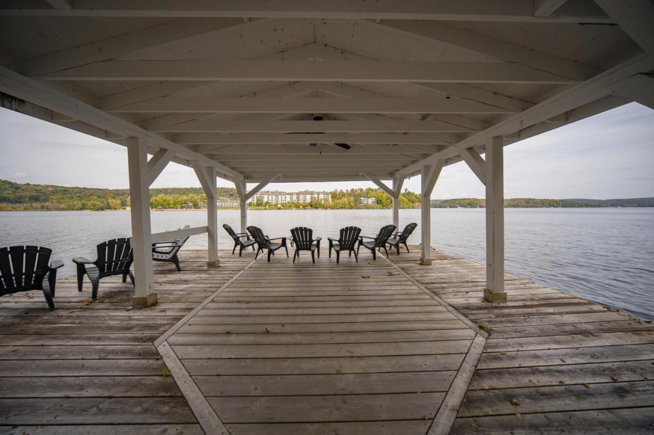 Villa Muskokawaterfront Pooltable 98Tv 6Acres Huntsville Exterior foto