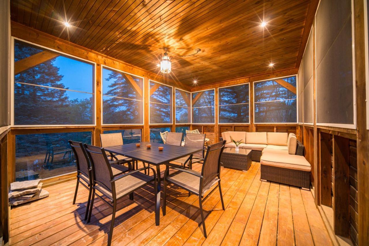 Villa Muskokawaterfront Pooltable 98Tv 6Acres Huntsville Exterior foto